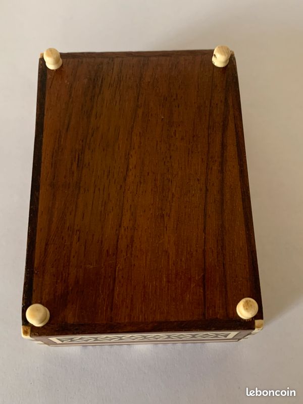 Boîte en marqueterie vintage (image 3)