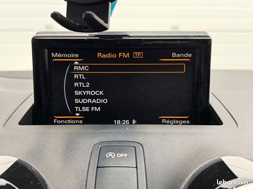 AUDI A1 A1 1.8 TFSI 192 S tronic S line + SIÈGES AV CHAUFFANTS + DRIVE SELECT + RADAR AR + FULL LED (image 24)