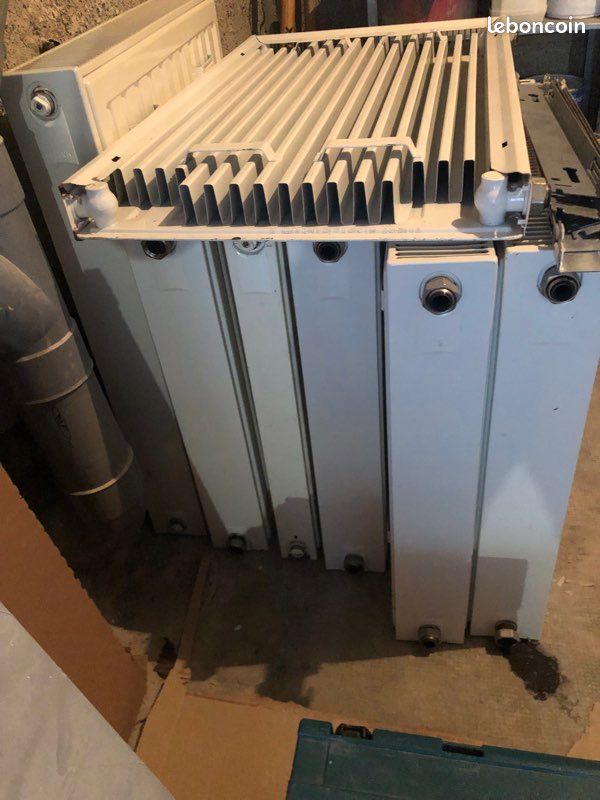Lot de 7 radiateurs à eau à céder - Faire offre (image 3)