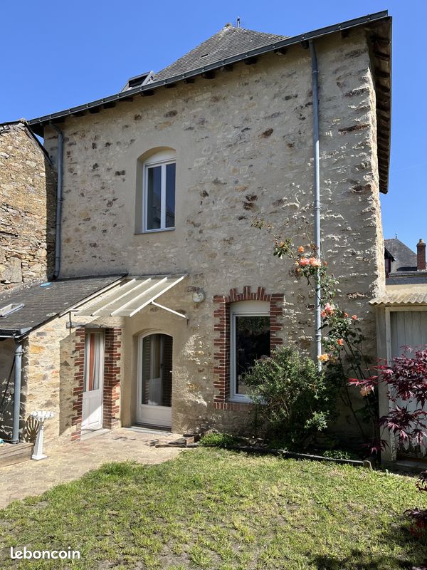 Maison 5 pièces 86 m² · à Le Lion-d'Angers · 86 m² · 236 500 €