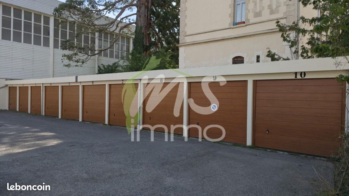 Garage/box Gap · 110 €/mois