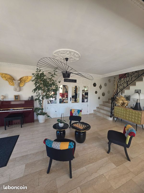 Maison 9 pièces 239 m² · à Bart · 239 m² · 559 000 €