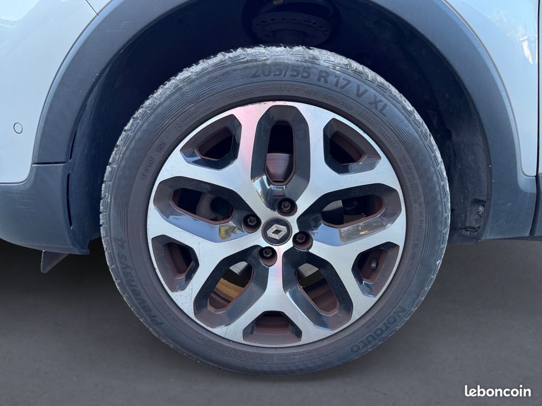 RENAULT CAPTUR TCe 120 Energy Intens GPS (image 9)