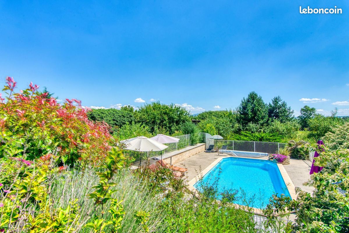 Maison 9 pièces 227 m² · à Crest · 227 m² · 650 000 €