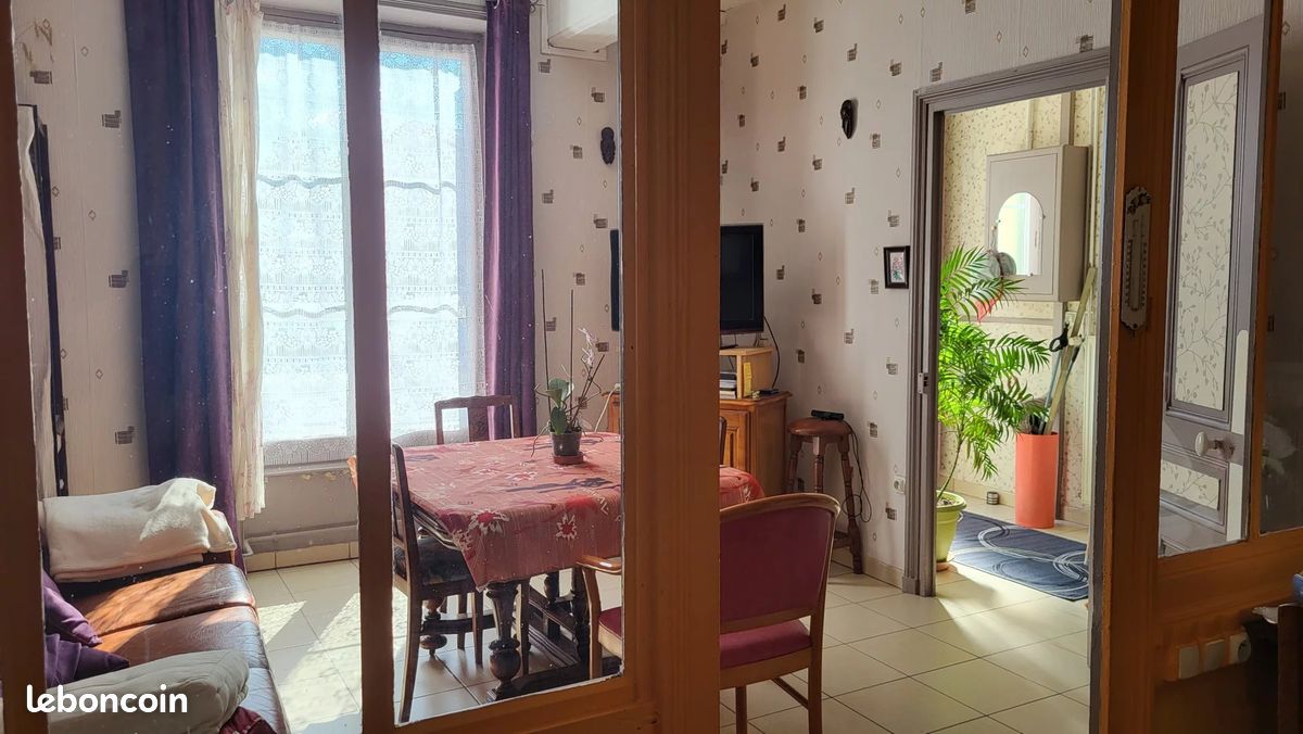Appartement 13 pièces 198 m² · à Belleville-en-Beaujolais · 198 m² · 270 000 €