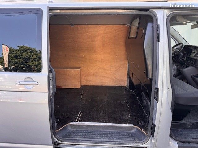 VOLKSWAGEN Transporter T6 2.0TDI 4 MOTION DSG BUSINESS LINE 198CH L1H1 (image 27)