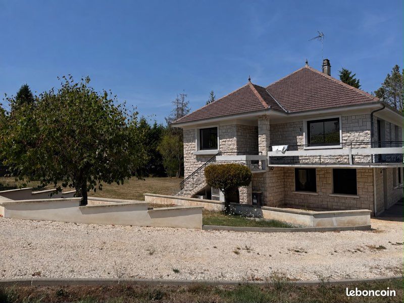 Appartement 3 pièces 100 m² · à Brive-la-Gaillarde · 100 m² · 980 €/mois