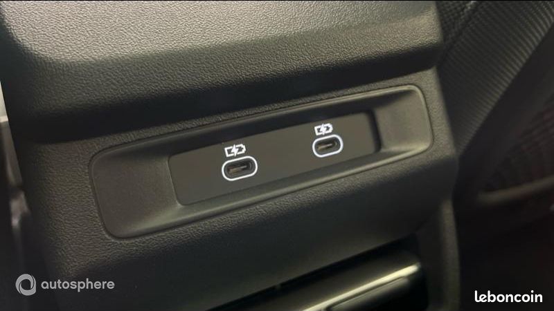Audi Q3 1.5 e-hybrid 272ch S line S tronic 6 (image 24)