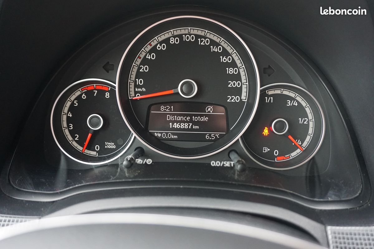 Volkswagen UP 1.0 75CH BLUEMOTION TECHNOLOGY UP CONNECT 5P EURO6D-T (image 20)