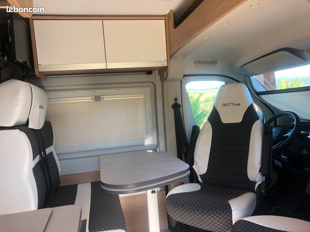 Camping car fourgon aménagé GIOTTIVAN 60T toutes options et clim (image 2)