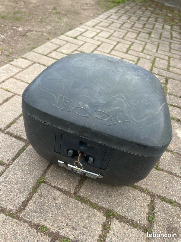 Top case avec clefs (image 1)