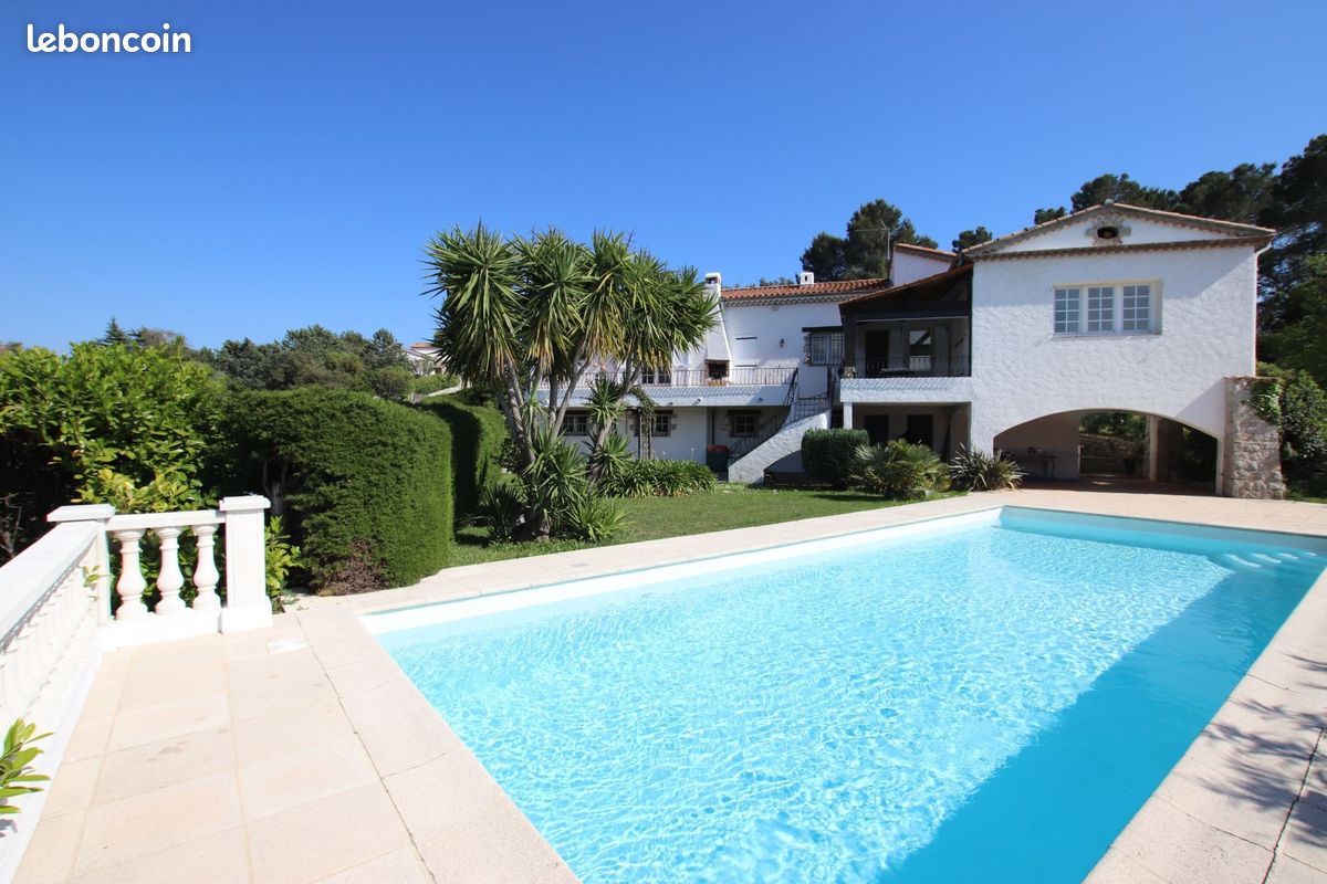 Maison 6 pièces 200 m² · à Peymeinade · 200 m² · 850 000 €