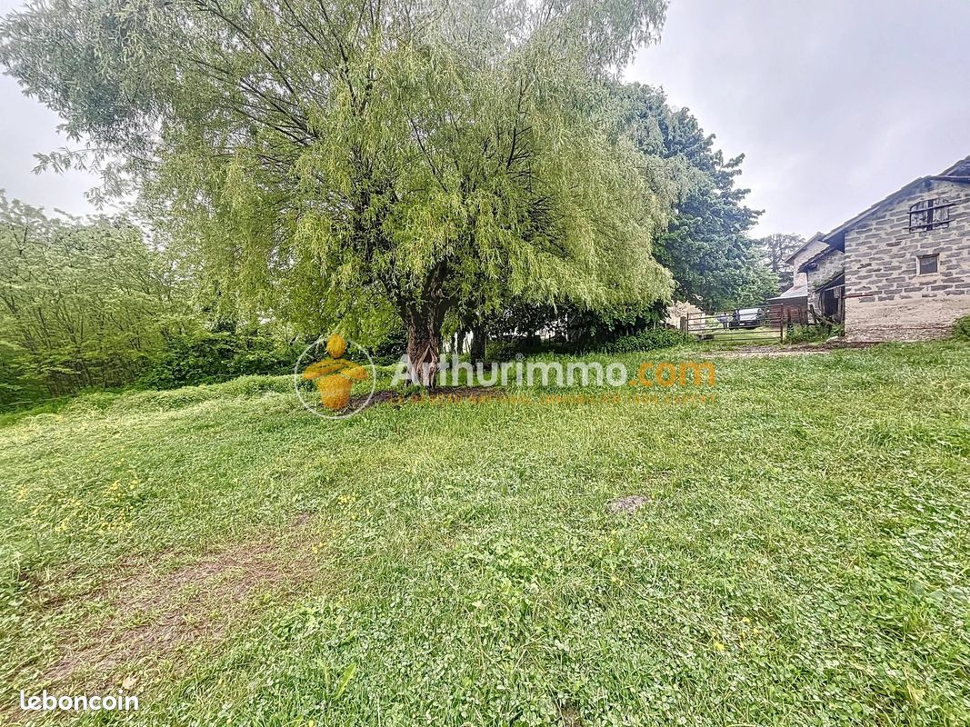Maison 4 pièces 100 m² · à Saint-Clair-de-la-Tour · 100 m² · 99 000 €