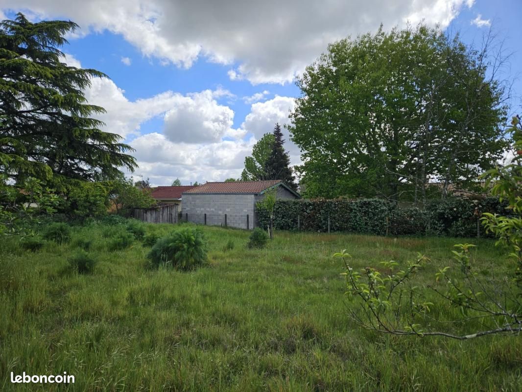 Terrain 460 m² Castres Gironde · à Castres-Gironde · 127 000 €