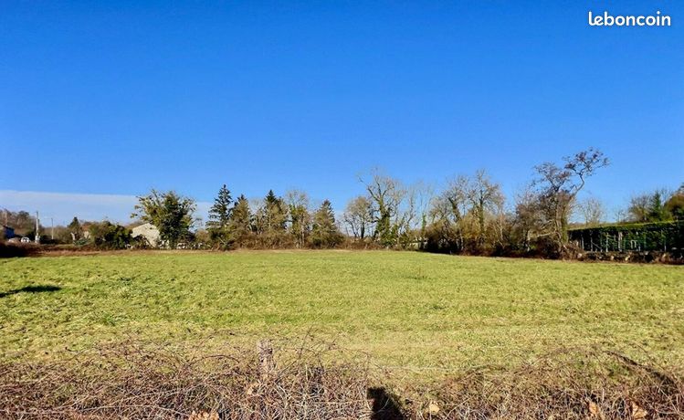 Terrain 5 305 m² Macon