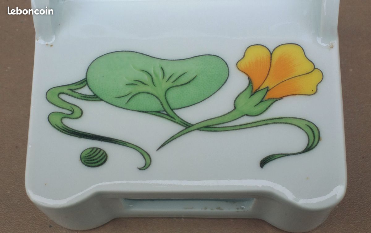 Ancienne BOITE A ALLUMETTES en PORCELAINE DU VAL DU CHER décor de fleurs jaune (image 8)