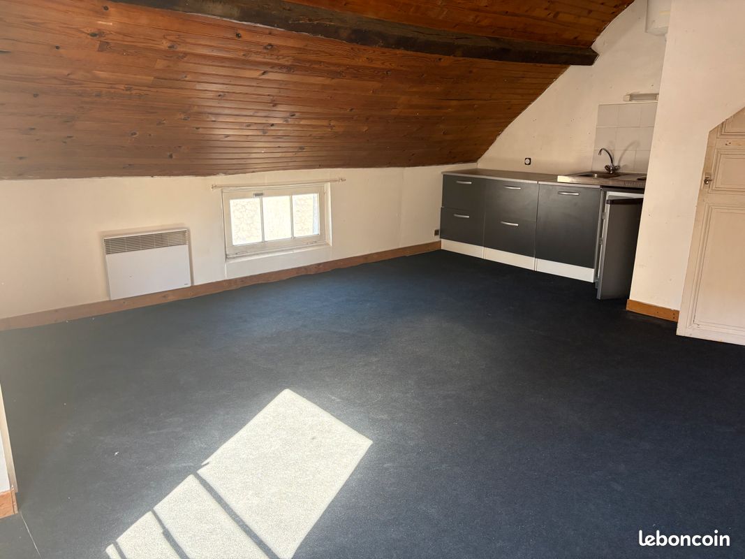 Appartement 1 pièce 15 m² · à Angers · 14,6 m² · 420 €/mois