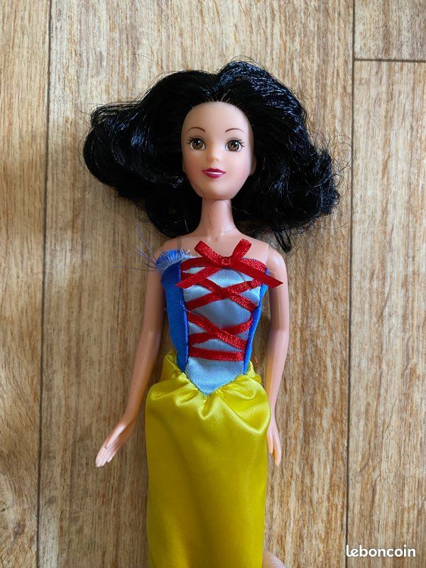 Poupée blanche neige (image 2)
