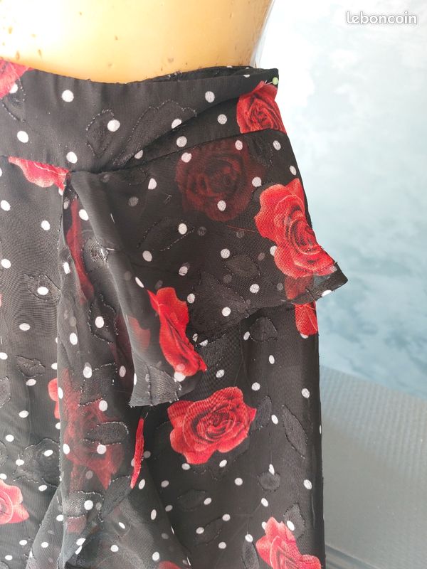Jupe noire à pois rouges, Flamenco