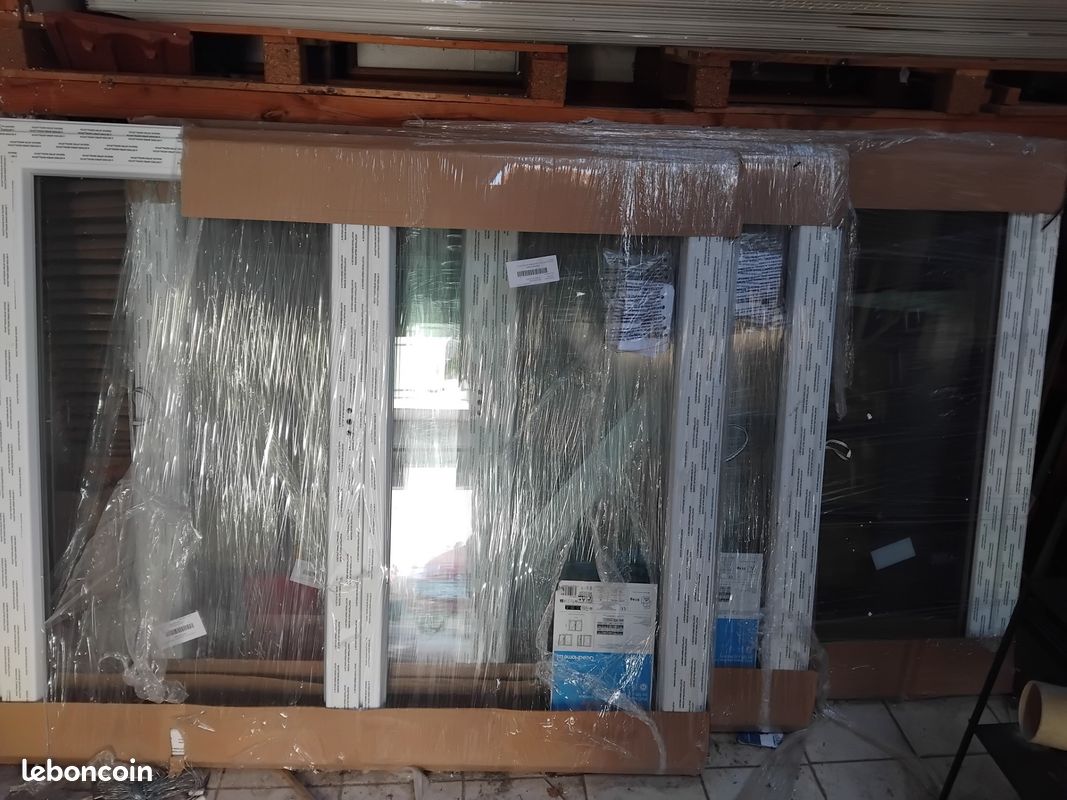 Vente 3 fenêtres oscillo-battantes neuves H 125 X L 140 cm (image 1)