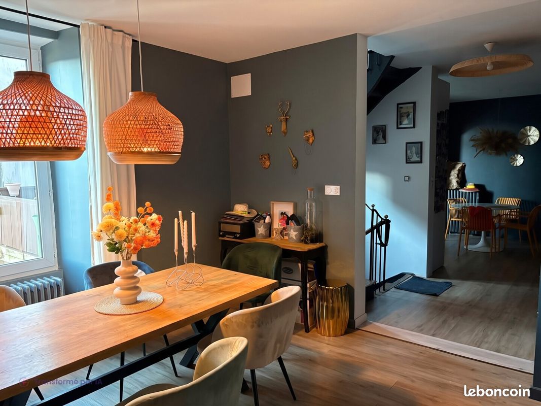 Maison 7 pièces 250 m² · à Ussel · 250 m² · 289 000 €