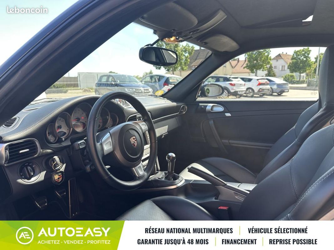 Porsche 911 3.8 FLAT 6 CARRERA 4S (image 12)