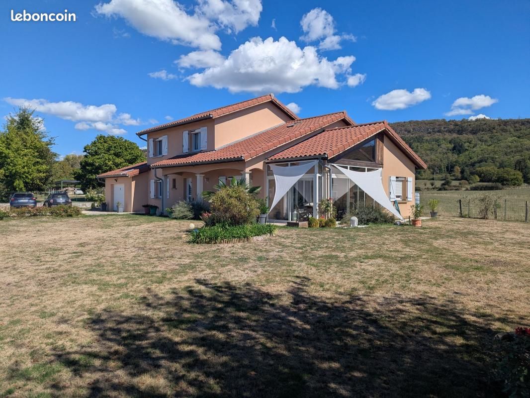 Maison 6 pièces 155 m² · à Villereversure · 155 m² · 355 000 €