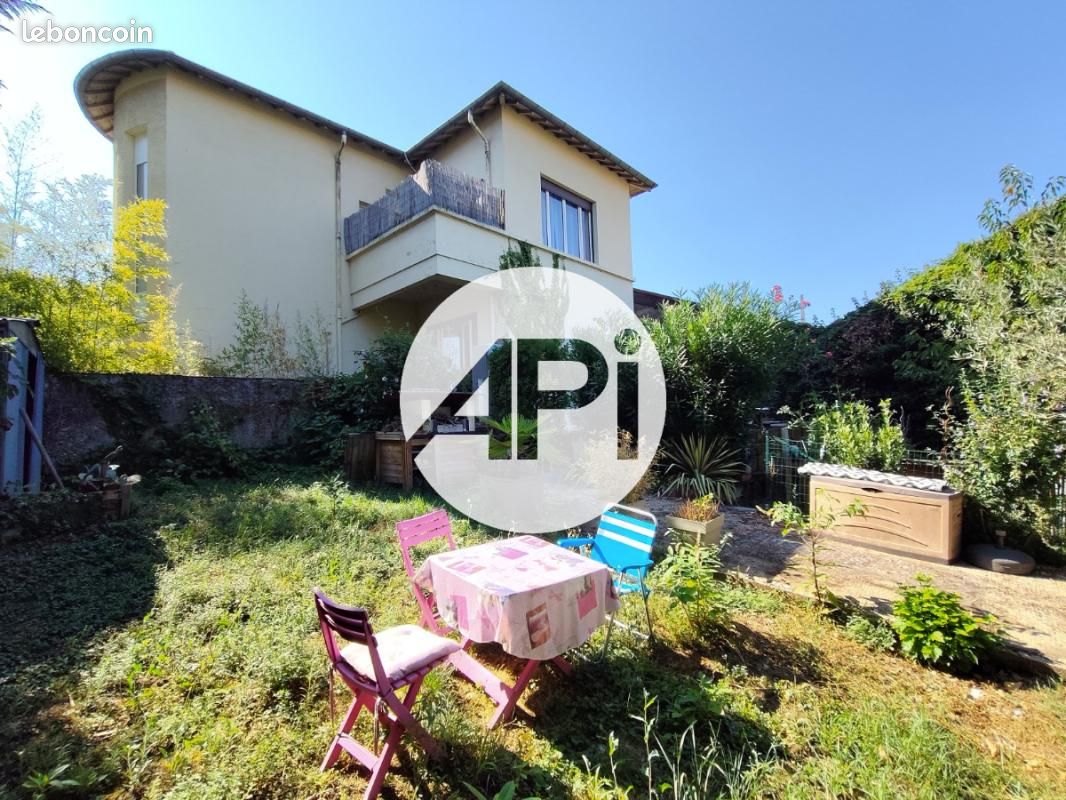 Maison 4 pièces 134 m² · à Sainte-Colombe · 134 m² · 335 000 €