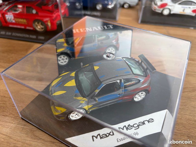 Vitesse 1:43 - Modellbil - Renault Mégane Maxi #4 1000 Miglia 1996
