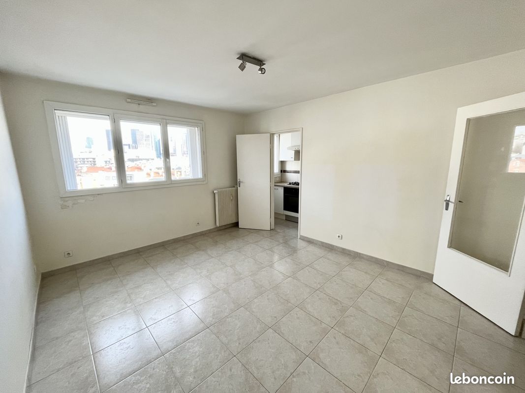 Appartement 1 pièce 24 m² · à Puteaux · 24 m² · 925 €
