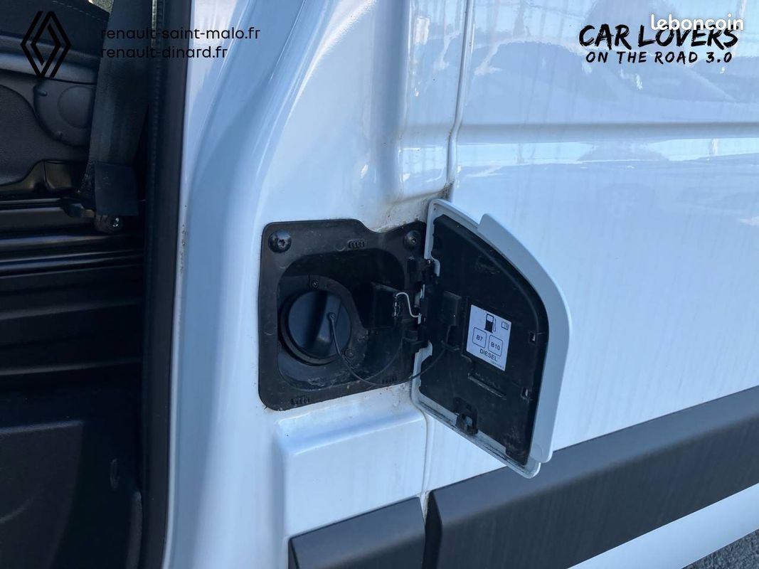 Renault master fgn trac f3500 l2h2 blue dci 135 confort (image 27)