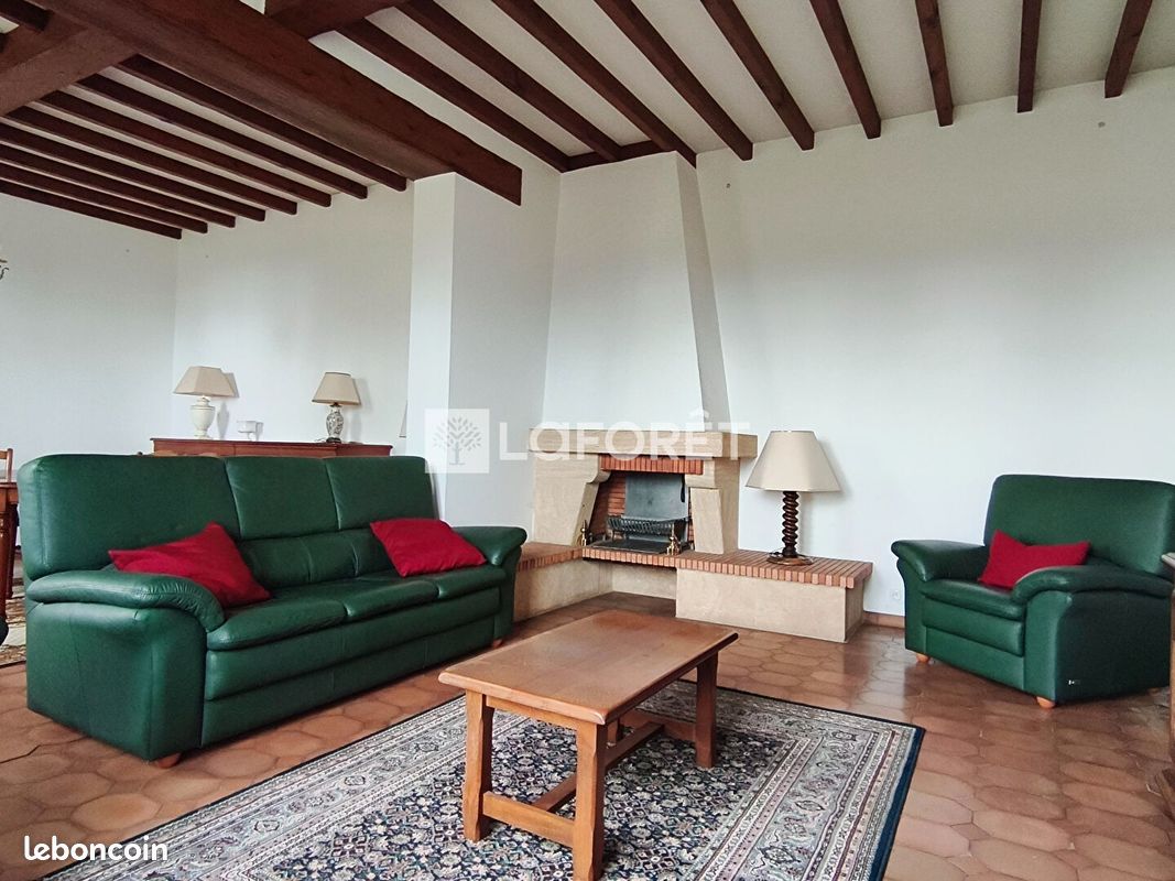 Maison 6 pièces 160 m² · à Génissac · 160 m² · 1 225 €/mois