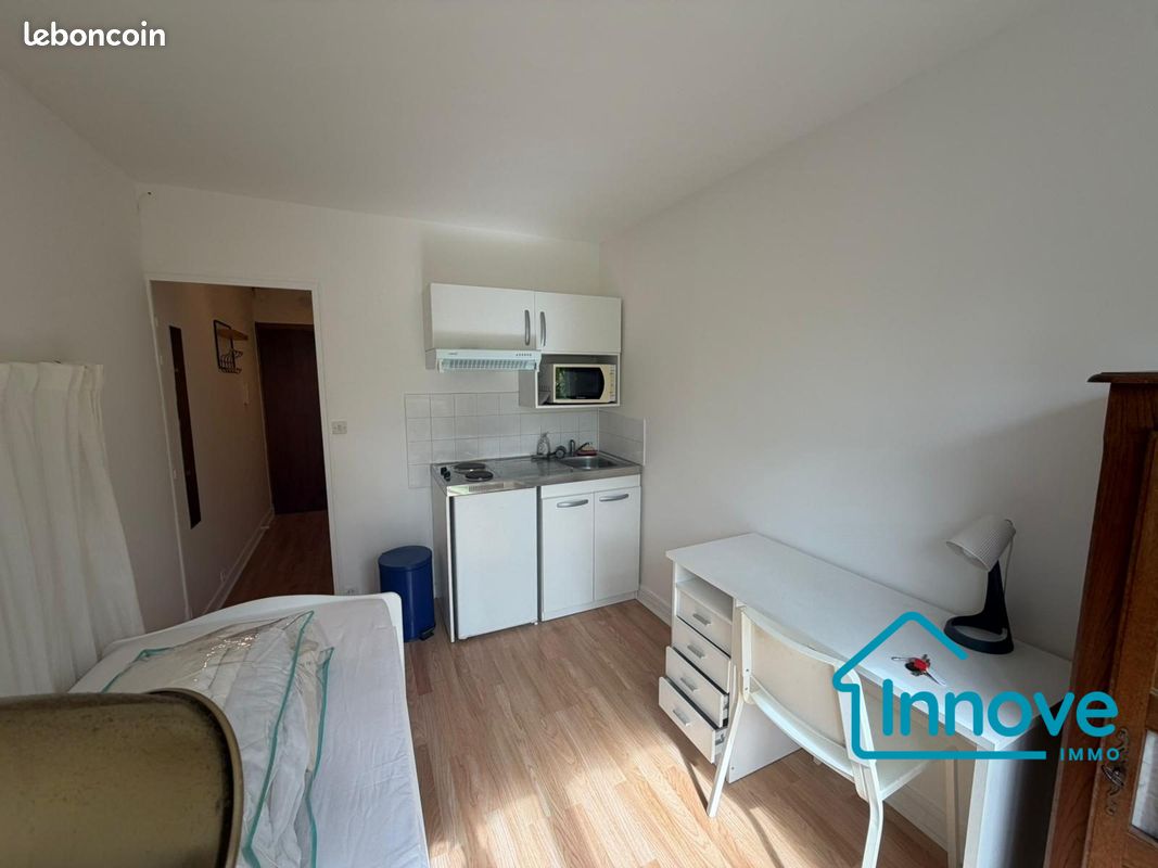 Appartement 1 pièce 14 m² · à Versailles · 14 m² · 629 €/mois