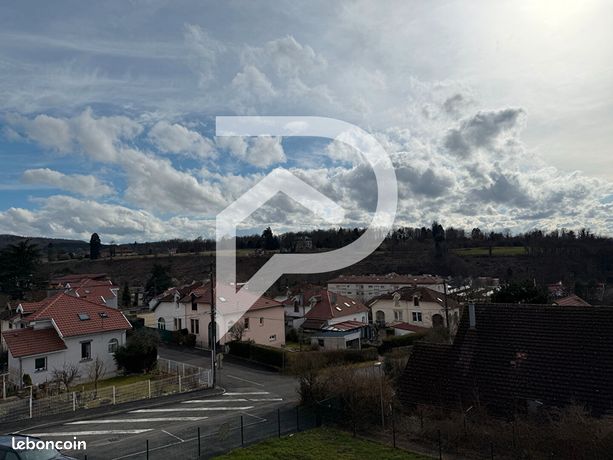 https://img.leboncoin.fr/api/v1/lbcpb1/images/df/2c/de/df2cdefeac6eda75422708982178e4e558d25bf2.jpg?rule=ad-image
