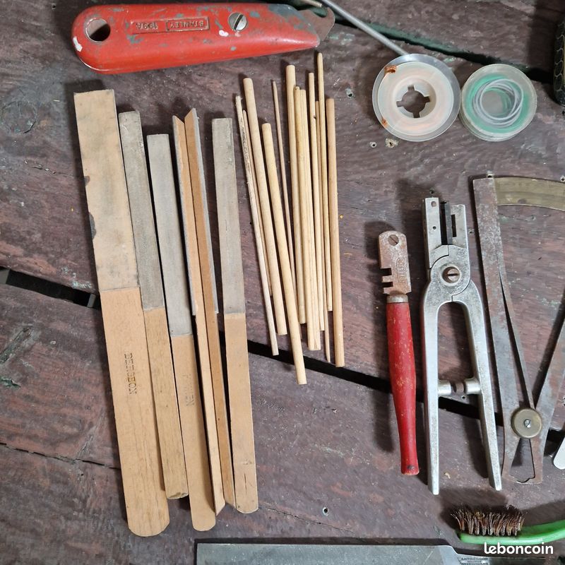 Lot D'Outils D'Horloger Complet - Occasion - Pour Réparation Et Montage