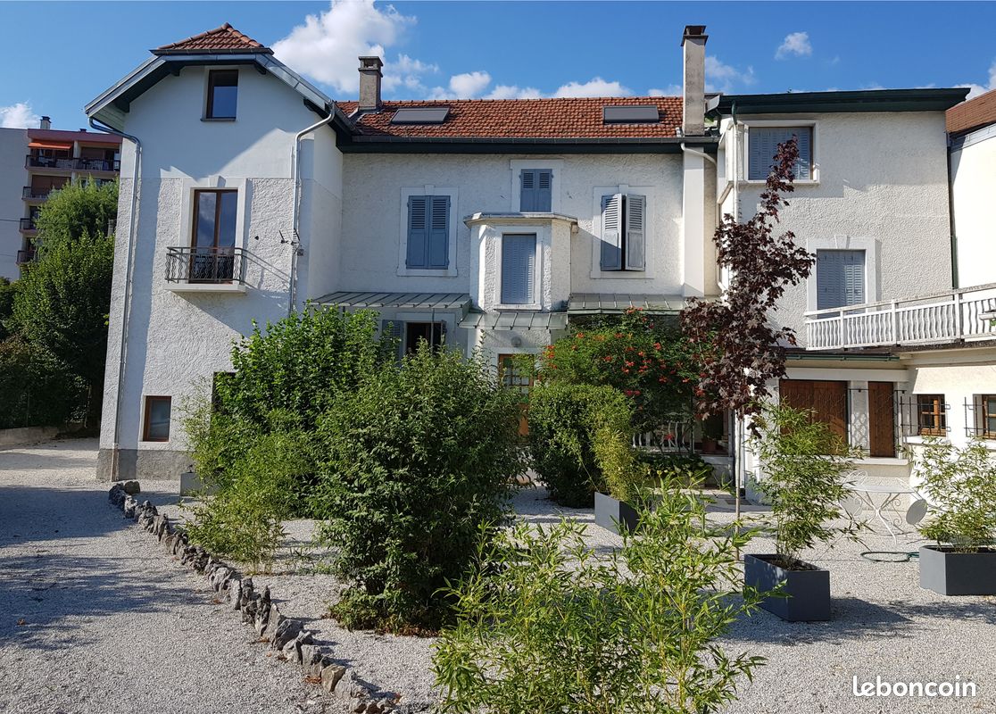 Appartement 1 pièce 24 m² · à Aix-les-Bains · 24 m² · 590 €