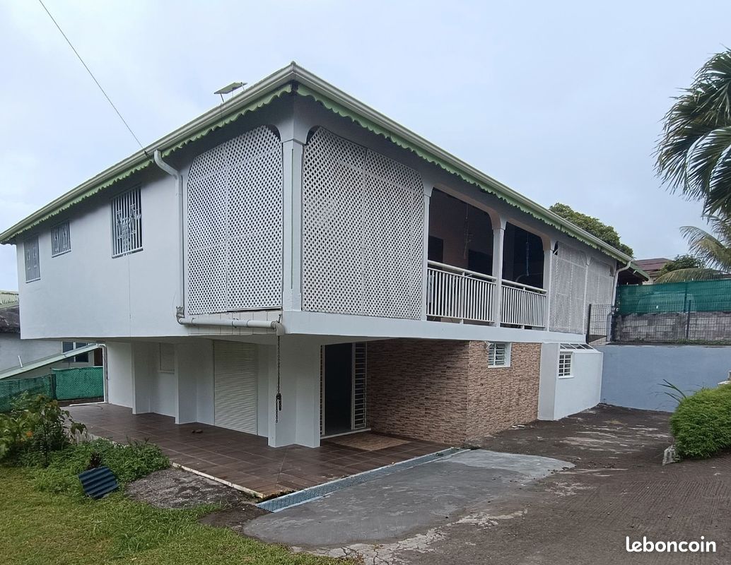 Maison 4 pièces 110 m² · à Lamentin · 110 m² · 980 €/mois