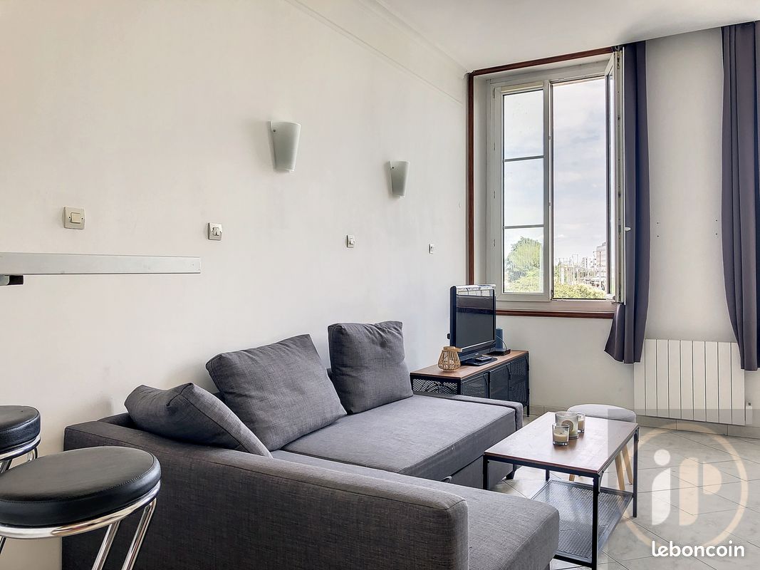 Appartement 2 pièces 43 m² · à Poissy · 43 m² · 905 €