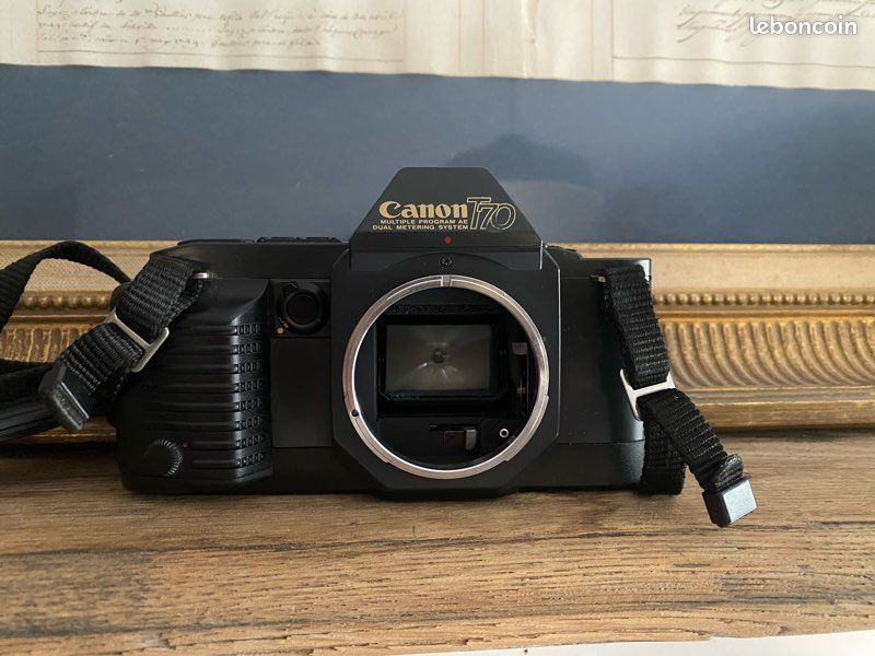 Canon t70 mousse neuve, complètement fonctionnel ✅ (image 1)