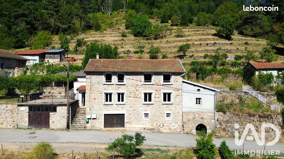 Maison 5 pièces 106 m² · à Saint-Martin-de-Valamas · 106 m² · 146 000 €