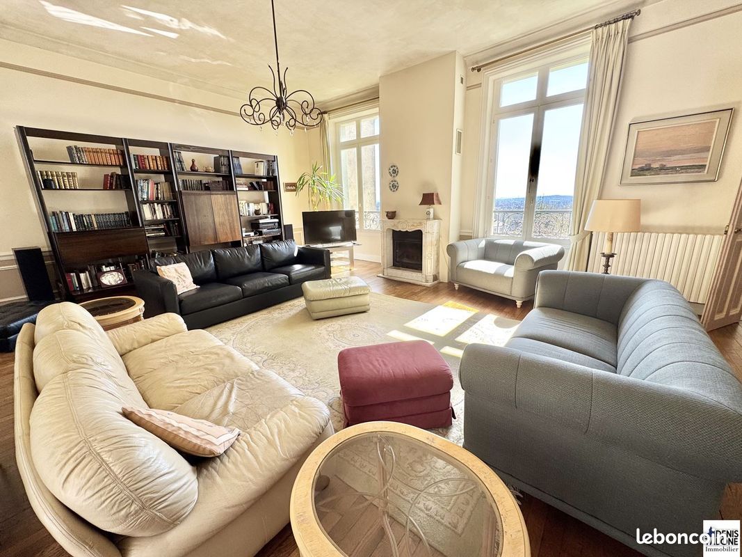 Maison 10 pièces 280 m² · à Saint-Prix · 280 m² · 799 000 €