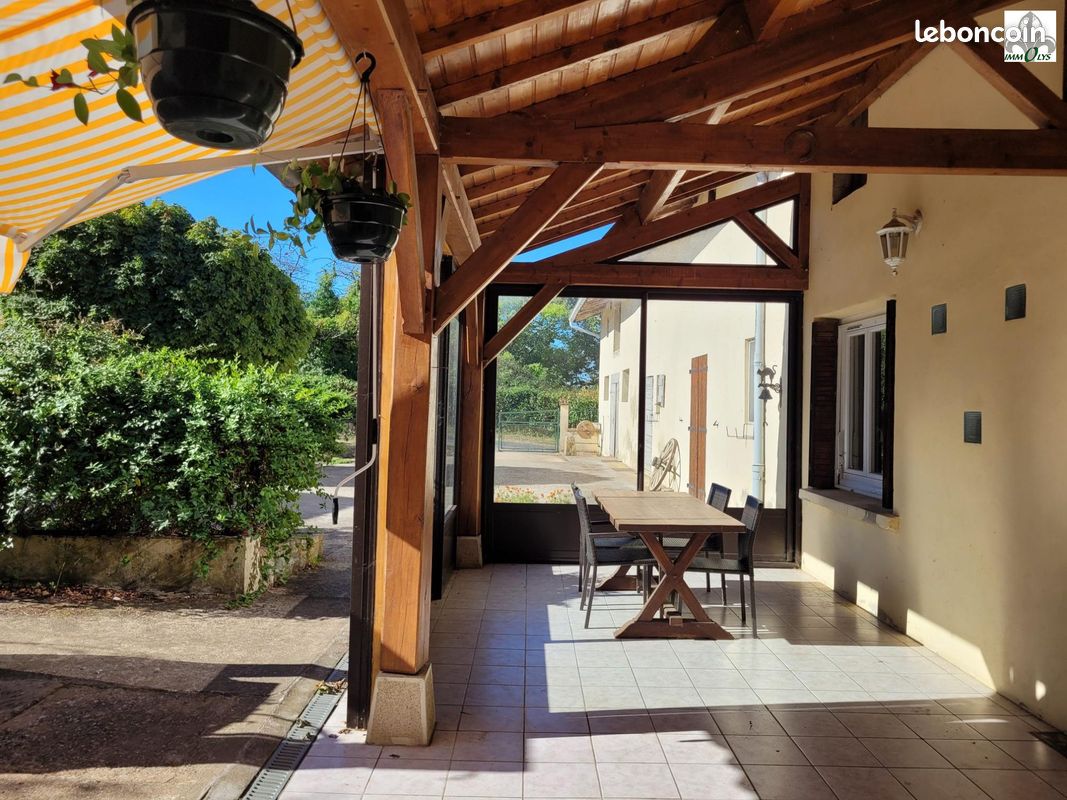 Maison 7 pièces 124 m² · à Arbigny · 124 m² · 230 000 €