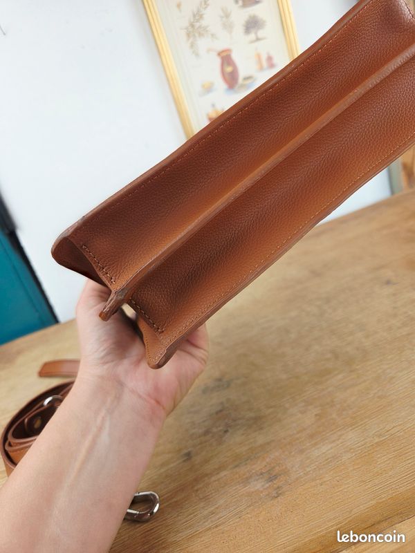 Sac à main façon cartable cuir marron cognac, marque Fuchsia, bon état (image 7)