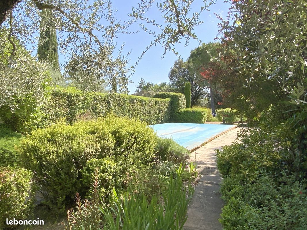 Maison 6 pièces 159 m² · à Uzès · 159 m² · 670 000 €