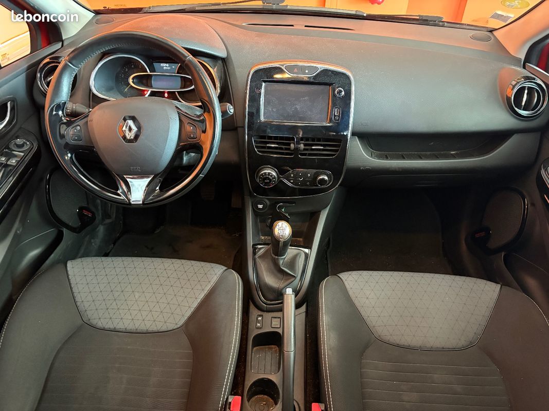 RENAULT CLIO IV ESTATE Clio IV dCi 90 Energy eco2 Intens 90g (image 6)