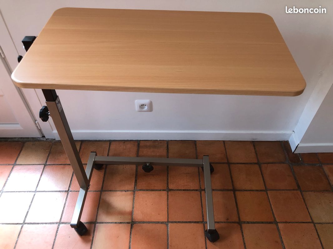 Table d appoint réglable (image 1)