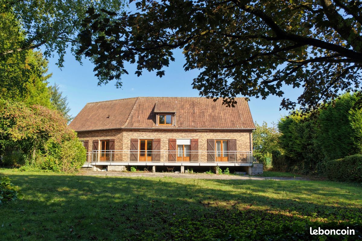 Maison 6 pièces 165 m² · à Bertangles · 165 m² · 389 000 €