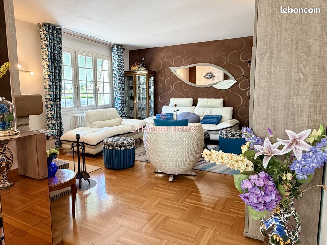 Maison 7 pièces 160 m² · à Petit-Caux · 160 m² · 499 000 €