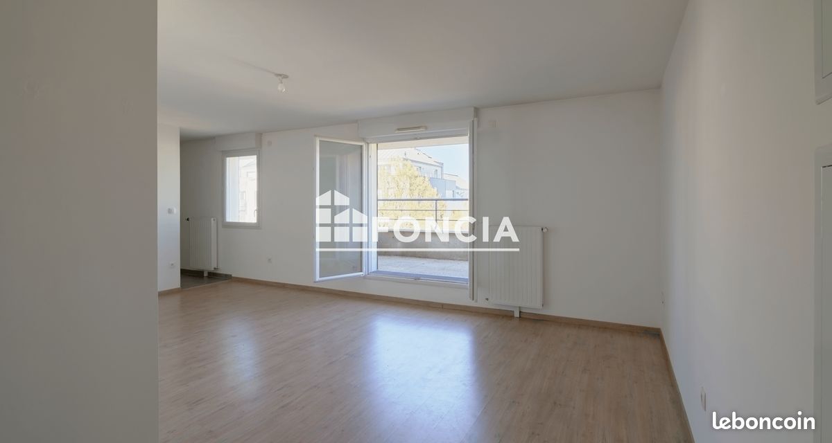 Parking 90 m² · à Nantes · 90 m² · 314 600 €