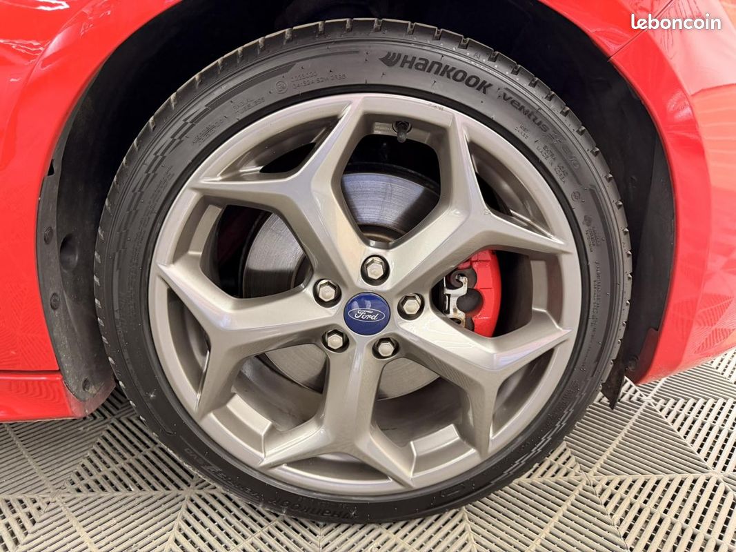 FORD FOCUS ST 2.0 SCTi EcoBoost 250 / Révisé - Pneus & Embrayage neuf (image 14)